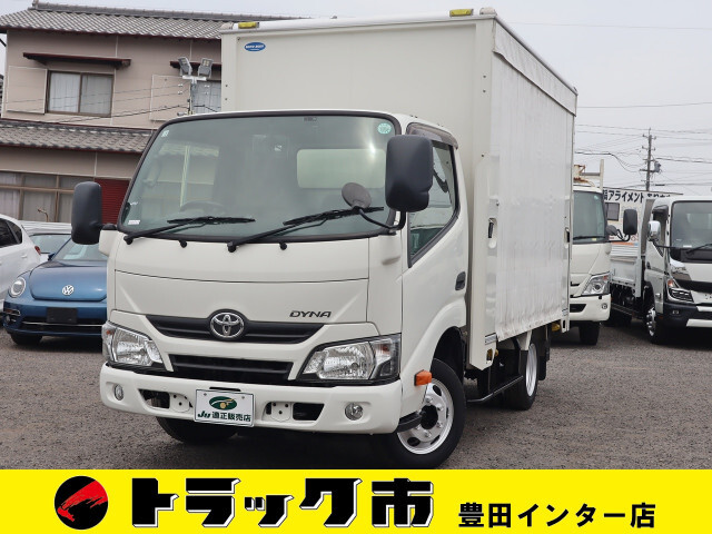 TOYOTA DYNA 2019