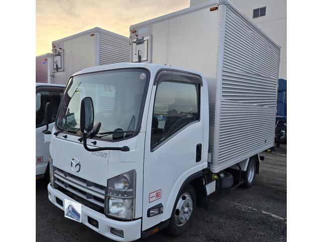 MAZDA TITAN 2010