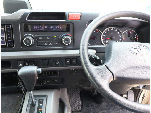 T17700084