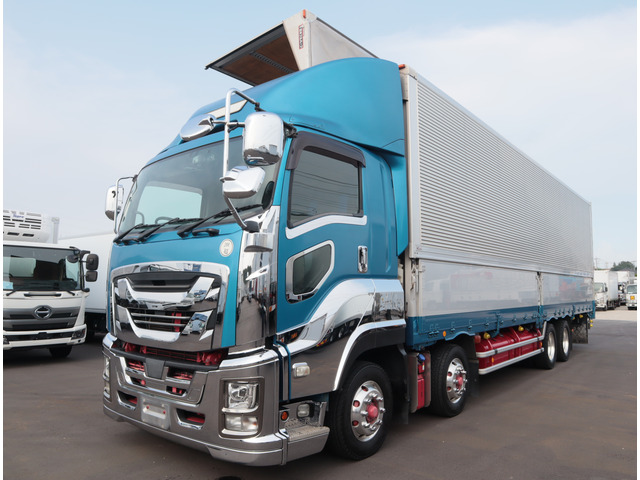 ISUZU GIGA 2018