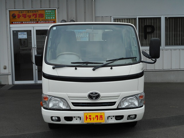 TOYOTA DYNA 2013