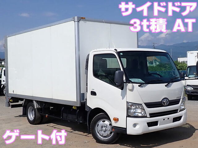TOYOTA DYNA 2016