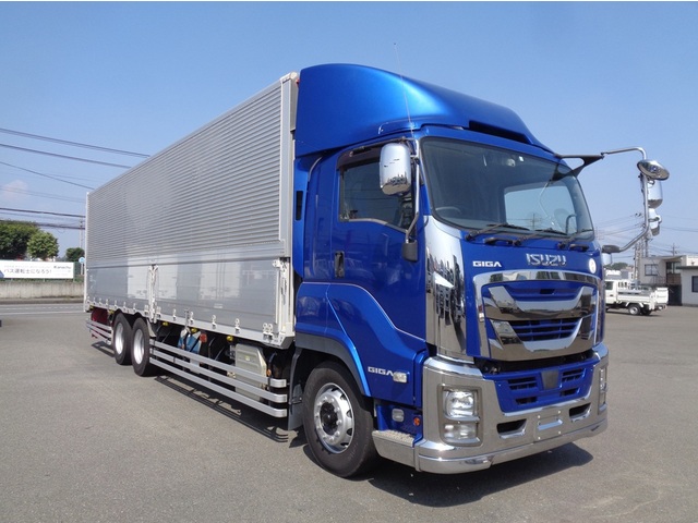 ISUZU GIGA 2017
