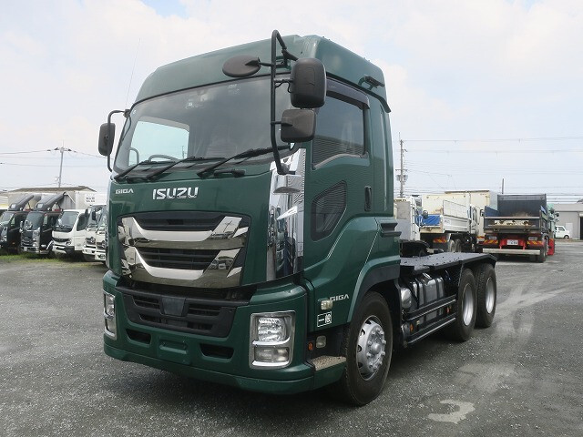 ISUZU GIGA 2018