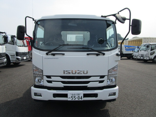 ISUZU FORWARD JUSTON 2018