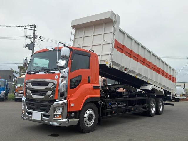 ISUZU GIGA 2024