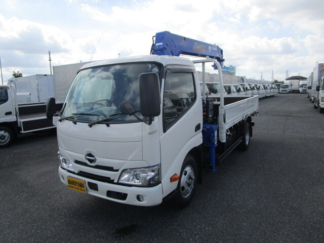 HINO DUTRO 2024