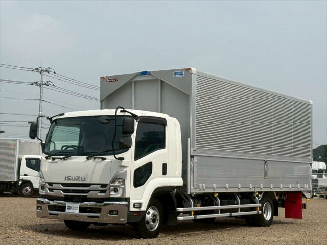 ISUZU FORWARD JUSTON 2023