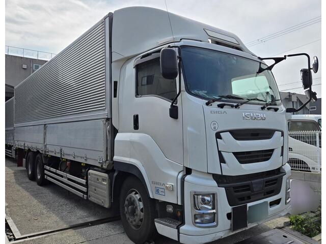 ISUZU GIGA 2018
