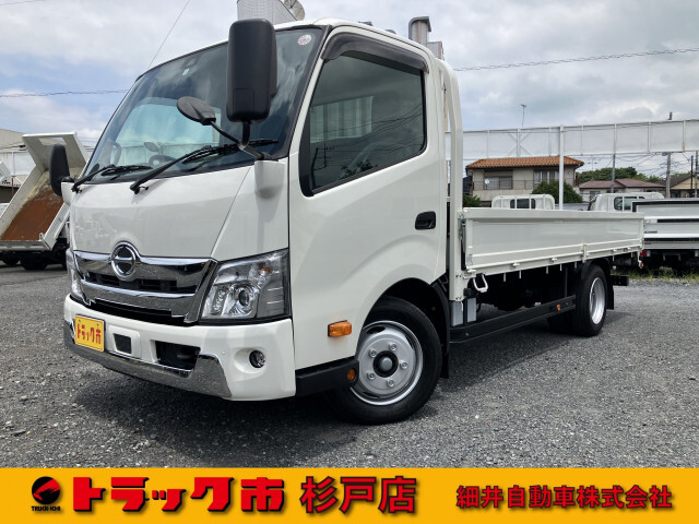 HINO DUTRO 2023