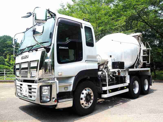 ISUZU GIGA 2012