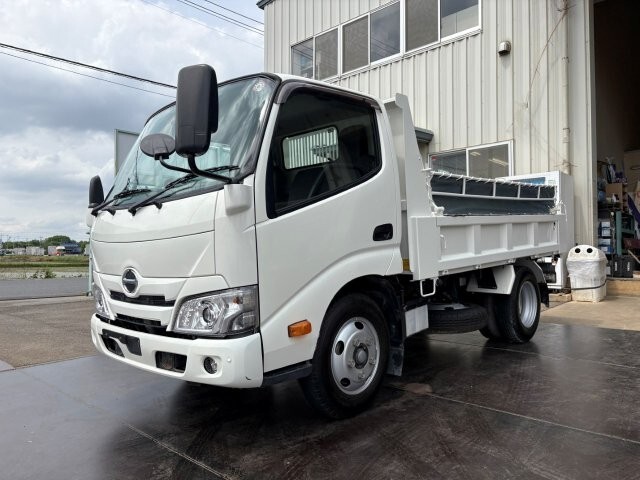 HINO DUTRO 2020