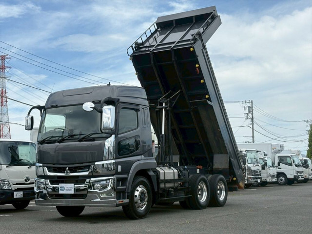 MITSUBISHI SUPER GREAT 2022