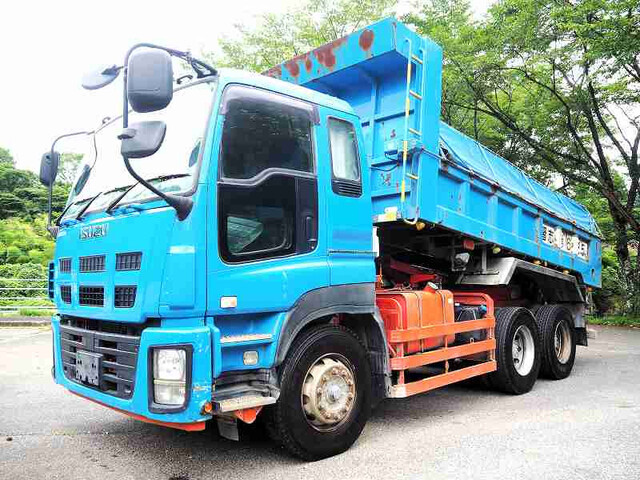 ISUZU GIGA 2015