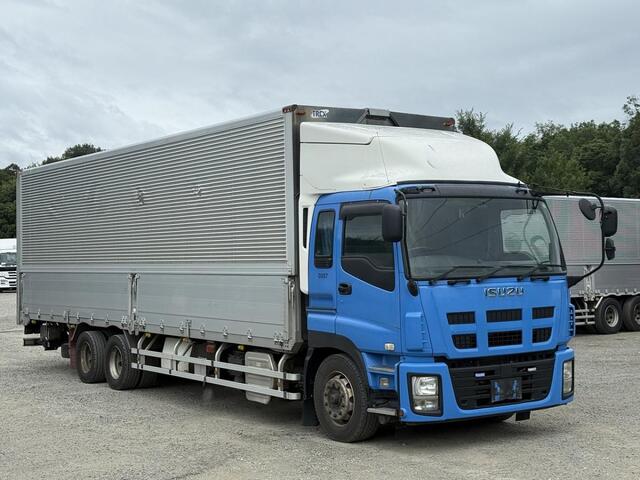 ISUZU GIGA 2014