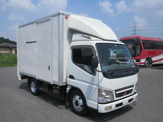 MITSUBISHI CANTER GUTS 2005