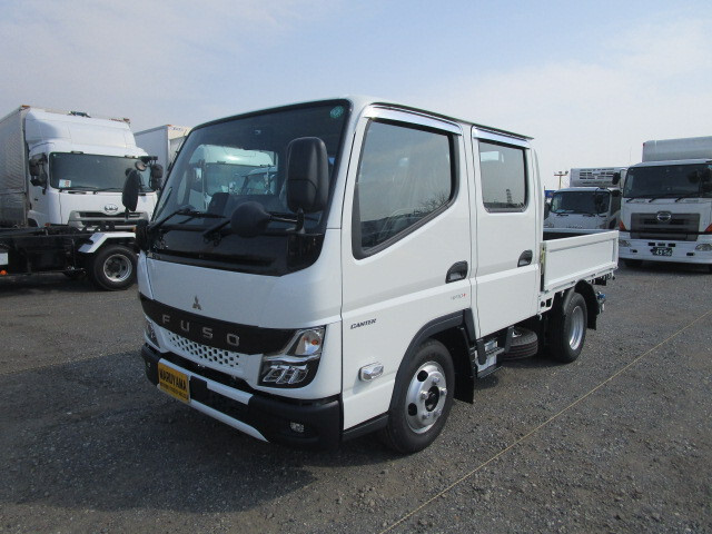 MITSUBISHI CANTER GUTS 2025
