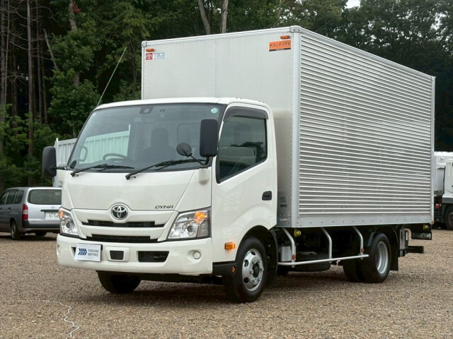 TOYOTA DYNA 2024
