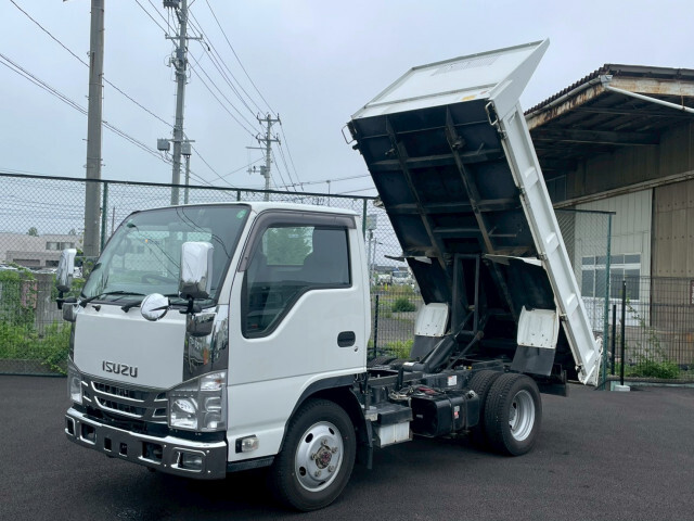 ISUZU ELF UT 2020