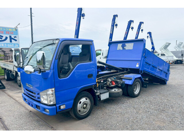 ISUZU ELF UT 2019
