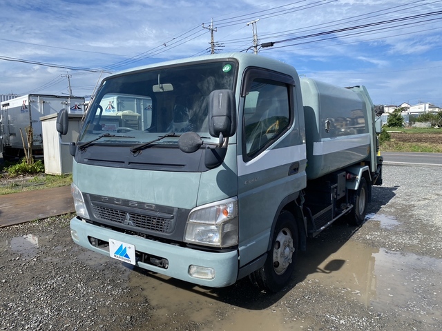 MITSUBISHI CANTER GUTS 2010