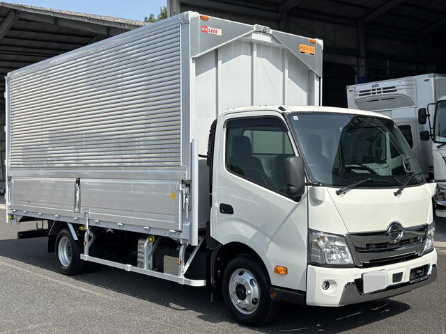 HINO DUTRO 2024