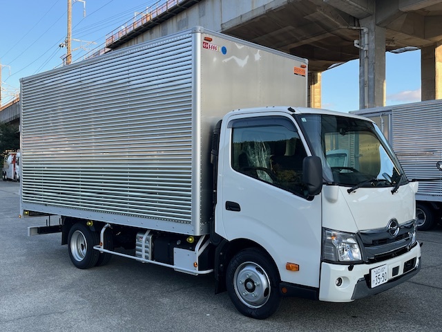 HINO DUTRO 2024