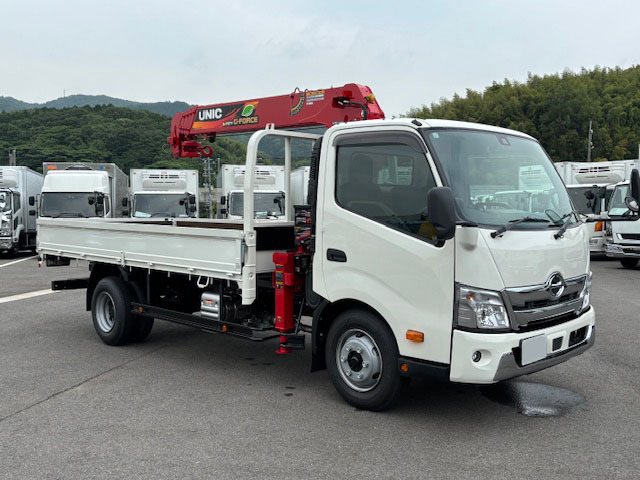HINO DUTRO 2024