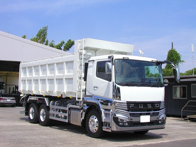MITSUBISHI SUPER GREAT 2025