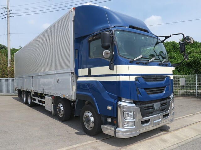 ISUZU GIGA 2019