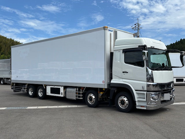 MITSUBISHI SUPER GREAT 2023