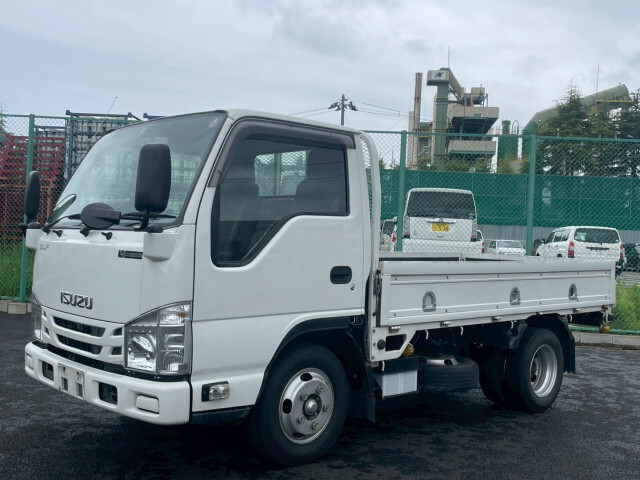 ISUZU ELF UT 2020
