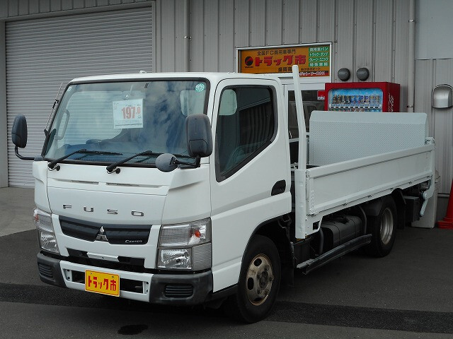 MITSUBISHI CANTER GUTS 2011