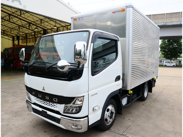 MITSUBISHI CANTER GUTS 2023
