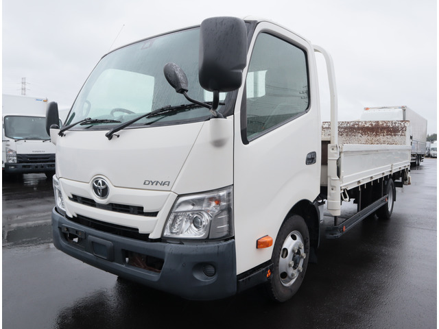 TOYOTA DYNA 2020