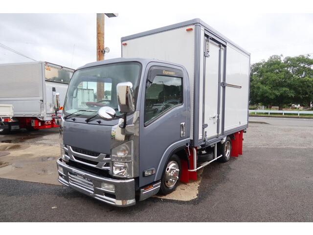 ISUZU ELF UT 2013