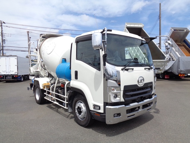 UD CONDOR S 2023