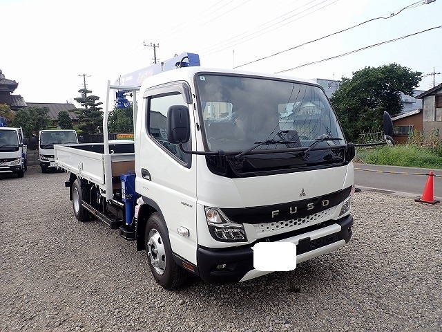 MITSUBISHI CANTER GUTS 2025