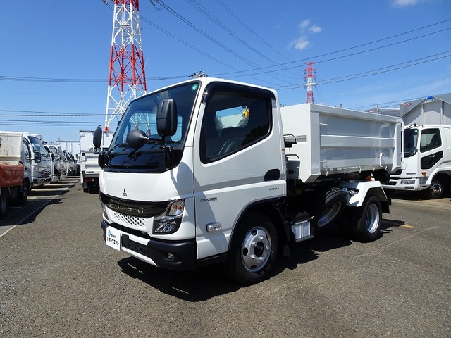 MITSUBISHI CANTER GUTS 2024