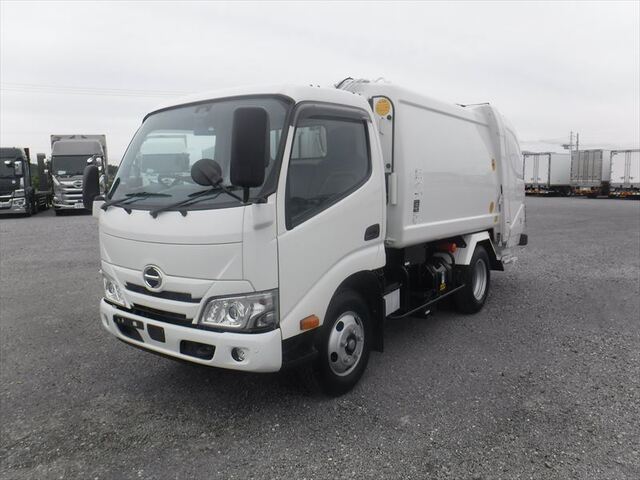 HINO DUTRO 2023