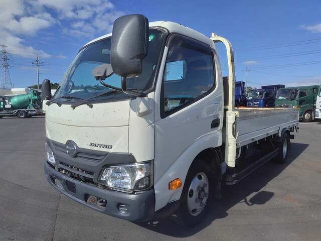 HINO DUTRO 2018