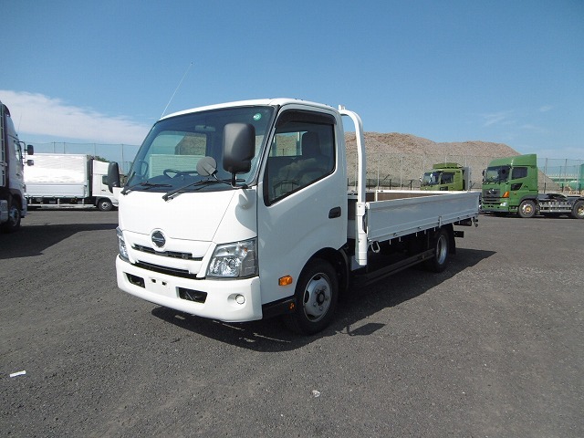 HINO DUTRO 2020