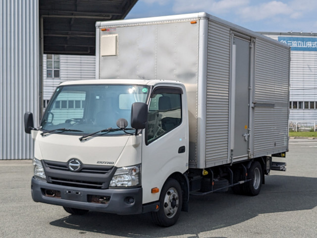 HINO DUTRO 2018