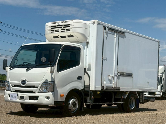 HINO DUTRO 2020