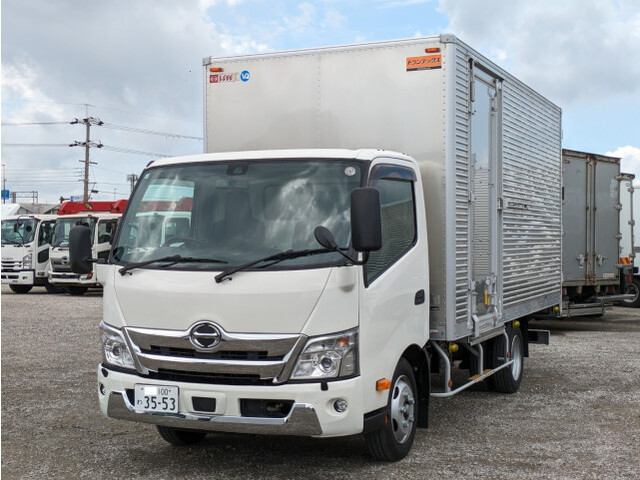 HINO DUTRO 2024