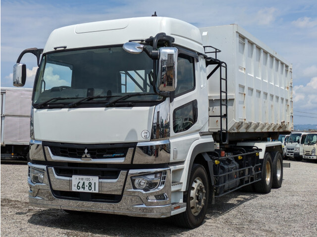 MITSUBISHI SUPER GREAT 2022