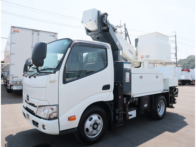 HINO DUTRO 2020